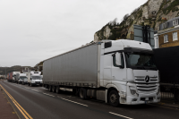 Две български транспортни фирми са поискали съдействие, за да приберат шофьорите си от Великобритания
