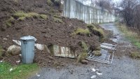снимка 3 Подпорна стена се срути в село до Кочериново