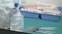 Над 2000 медици на първа линия са получили първата доза на ваксината днес