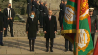 снимка 4 Осветиха бойните знамена и знамената светини на Българската армия