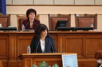Дариткова: Имаме готов законопроект за гласуване на лица под карантина или в болница
