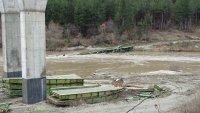Река Струма отнесе понтонен мост край Благоевград