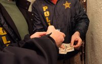 снимка 6 Разбиха престъпна група, печатала фалшиви пари и документи (Снимки)