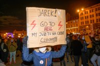 снимка 2 Поредни протести срещу забраната за аборти в Полша, има задържани