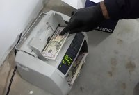 снимка 2 Разбиха престъпна група, печатала фалшиви пари и документи (Снимки)