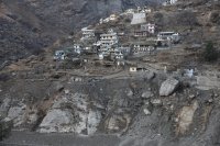 снимка 1 Бедствие в Индия - водна стена от ледник отнесе села и пътища (видео)