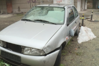 Община Русе премахва старите коли от улицата