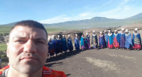 Тервел Пулев се срещна с племето масаи в Танзания