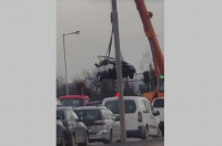 Кола падна от мост в София, има загинал (ВИДЕО)