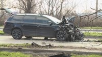 снимка 3 Тежка катастрофа с челен удар затрудни трафика във Варна (СНИМКИ)