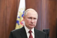 Путин: Западът иска да "окове" Русия