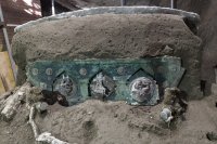 Уникална находка от древен Помпей: церемониална колесница за знатни личности