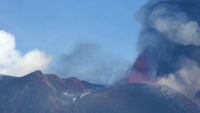 Етна изригна за 14-и път този месец
