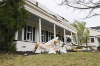 снимка 5 Мощно торнадо в Алабама взе жертви