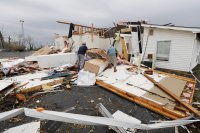снимка 2 Мощно торнадо в Алабама взе жертви