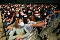 снимка 4 5000 души присъстваха на концерт в Барселона