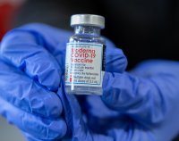 Пристигат 38 400 дози ваксини на "Модерна"