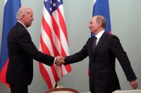 Кремъл разглежда предложението за среща Байдън-Путин