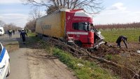 Една жертва и четирима ранени след тежка катастрофа на пътя Бургас-Айтос