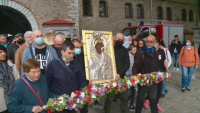 По пътя на вярата: Литийно шествие с чудотворната икона на Богородица от Бачковския манастир