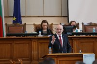 Шефът на КЕВР пред НС: Няма да има рязко поскъпване на тока, парното и водата