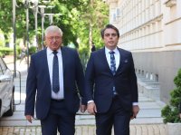 Старият и новият министър на финансите влязоха в спор за актуализацията на бюджета