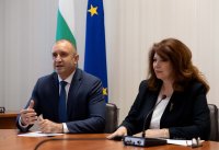 Радев: България трябва да укрепва връзката си с творци, пренесли на хиляди километри българското слово, азбука и дух