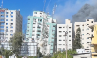 Израелската армия унищожи сграда с офиси на АП и "Ал Джазира" в Газа (ВИДЕО)