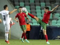 снимка 7 Младежите на Португалия са на полуфинал след мач с 8 гола