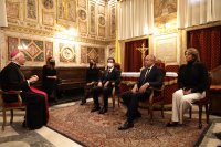 снимка 6 Аудиенцията на президента Радев при папа Франциск в снимки