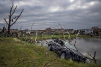 снимка 1 Торнадо опустоши Югоизточна Чехия (Снимки)