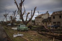 снимка 3 Торнадо опустоши Югоизточна Чехия (Снимки)