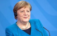 Меркел изрази готовност за тясно сътрудничество с Бенет