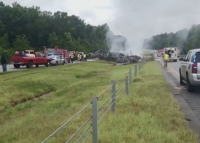9 деца и млад мъж загинаха при верижна катастрофа в Алабама