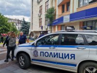 Заснеха банковия крадец в Дупница, докато бяга (ВИДЕО)