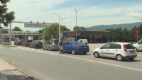 Километрична колона от чакащи автомобили за Гърция имаше и днес