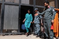 Над 5000 затворници са помилвани в Иран