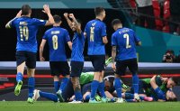 снимка 1 Италия се потруди сериозно за своя 1/4-финал на Евро 2020