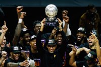 Финикс се класира за първи финал в НБА от 28 години