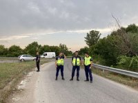 снимка 7 Жители на Брестовица блокираха път заради лошото качество на водата