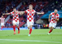 Магьосникът Модрич разплака Шотландия и прати Хърватия на 1/8-финалите