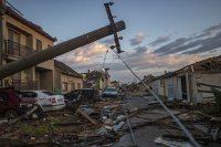 Няма данни за пострадали българи след торнадото в Чехия