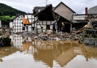 снимка 9 Унищожителни наводнения в Германия (Снимки)