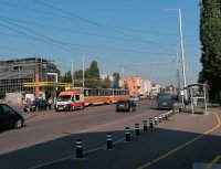 Лек автомобил и трамвай се сблъскаха в София