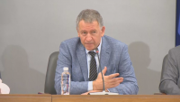Министър Кацаров: Лятото е най-подходящо да направим национално усилие и да се ваксинираме