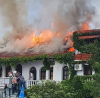 Нападнаха екипа на БНТ, който снима пожара в хотел в Созопол
