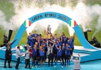 снимка 4 Италия е новият европейски шампион след драма с дузпи
