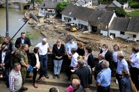 снимка 3 Меркел посети пострадалите от наводненията райони (СНИМКИ)