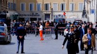 Десет души са пострадали при стрелба в Южна Италия