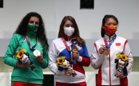 Стефка Костадинова поздрави сребърната ни медалистка от Токио